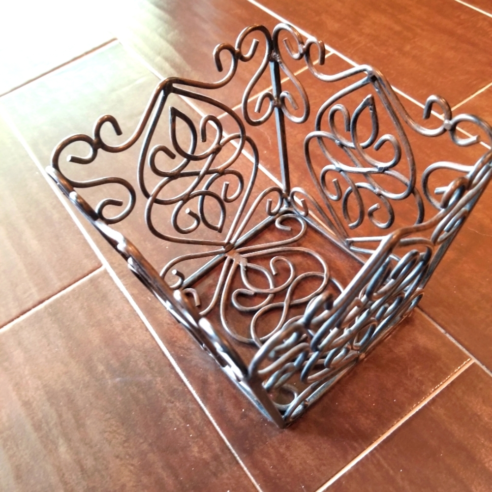 Southern living at Home planter